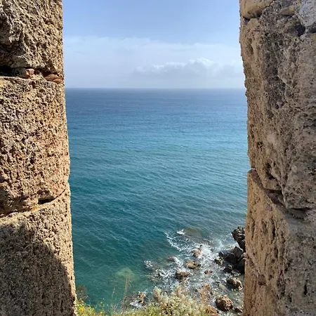 펜션 Chelidoni House: Two-bedroom With Spectacular Seaview Koróni